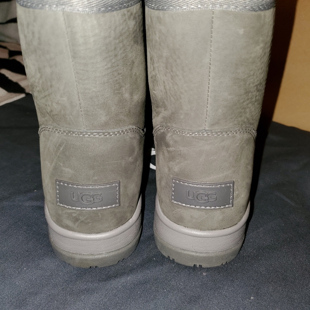 Ugg boots - Picture 5 of 10